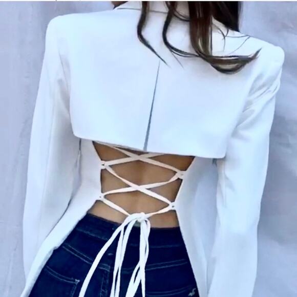 Blithe Los Angeles Fitted Cut Out Lace up Blazer - Picture 5 of 8